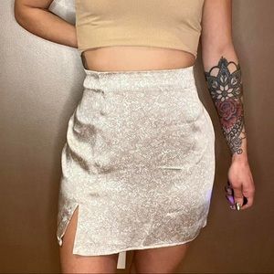 SILKY SOFT HIGH WAISTED PRINTED SKIRT